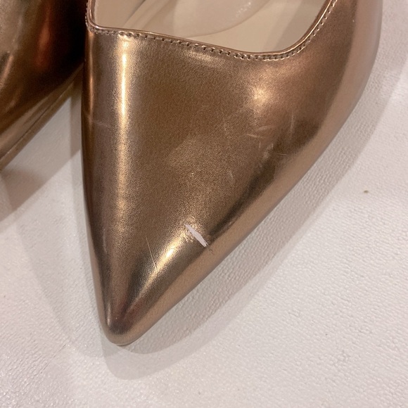 Jessica Simpson Women’s Nazela Pointed Toe Pump - Picture 8 of 8